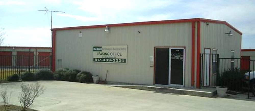 Blue Mound 287 Self Storage in Fort Worth, Texas offers storage units with affordable month-to-month leases.